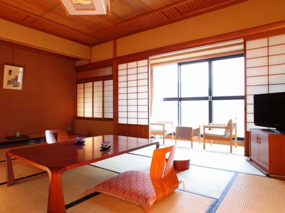 Hotel Yorozuya Annex Yurakuan à Yamanouchi  Extérieur photo